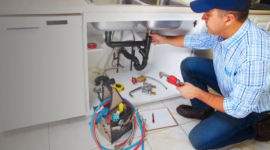 Local water heater installation in Elmwood, IL